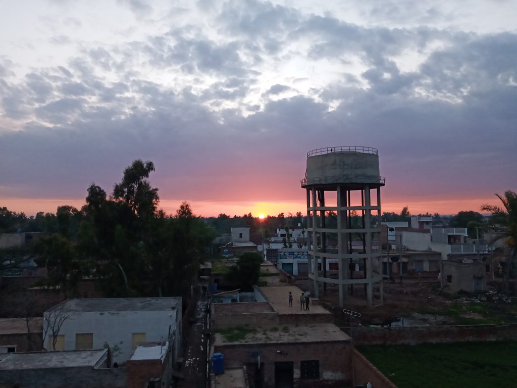 village Miana Gondal mandi bahauddin